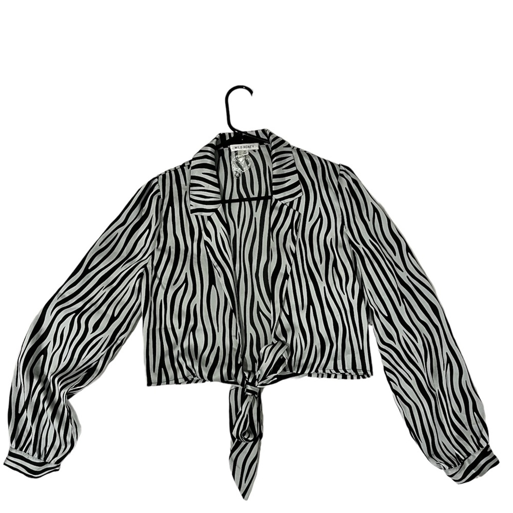 NWOT Wild Honey tiger print blouse - Size Medium - crop top